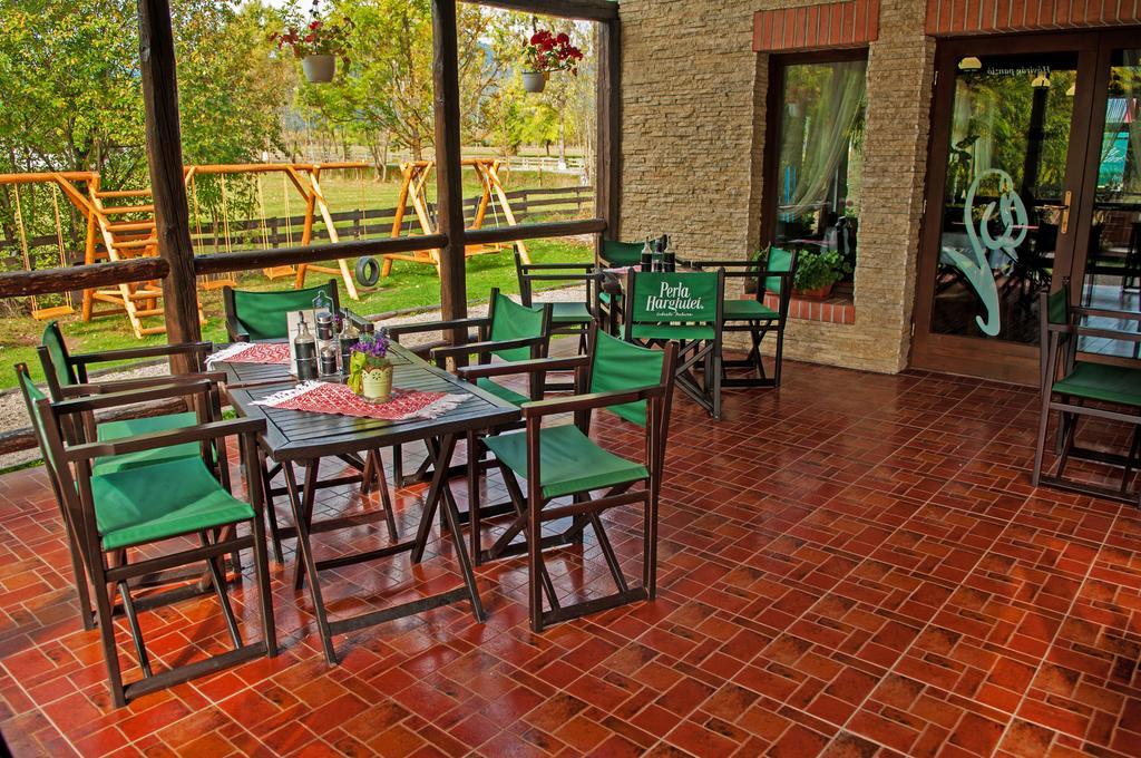 Hovirag Panzio Hotel Borzont ภายนอก รูปภาพ