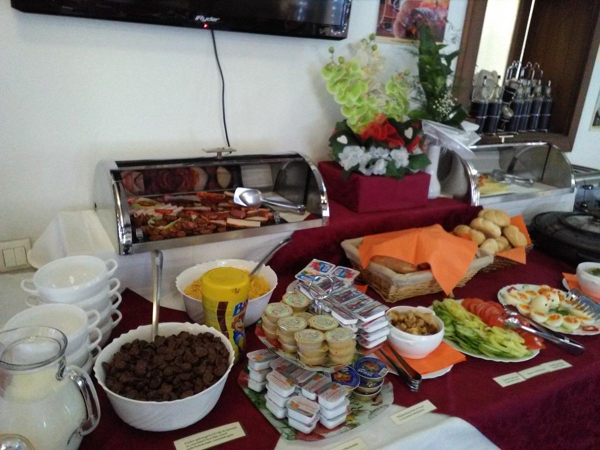 Hovirag Panzio Hotel Borzont ภายนอก รูปภาพ