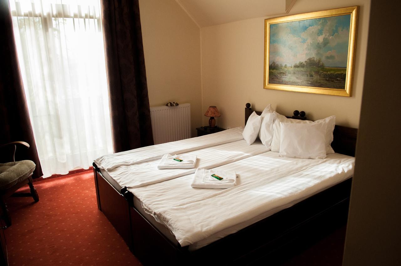 Hovirag Panzio Hotel Borzont ภายนอก รูปภาพ